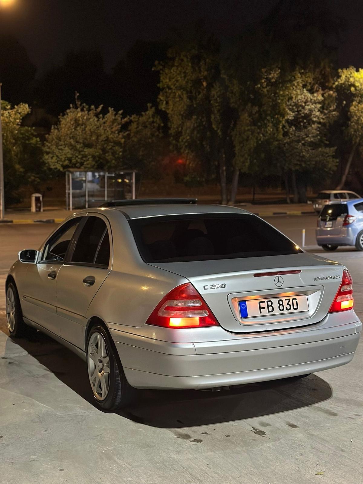2001 Mercedes-Benz C 200 6