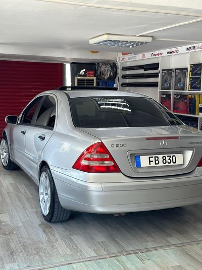 Mercedes-Benz C 200 — 8