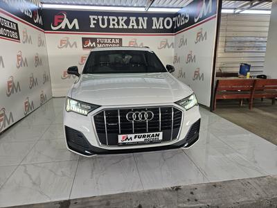 Audi Q7 — 2