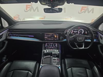 Audi Q7 — 6