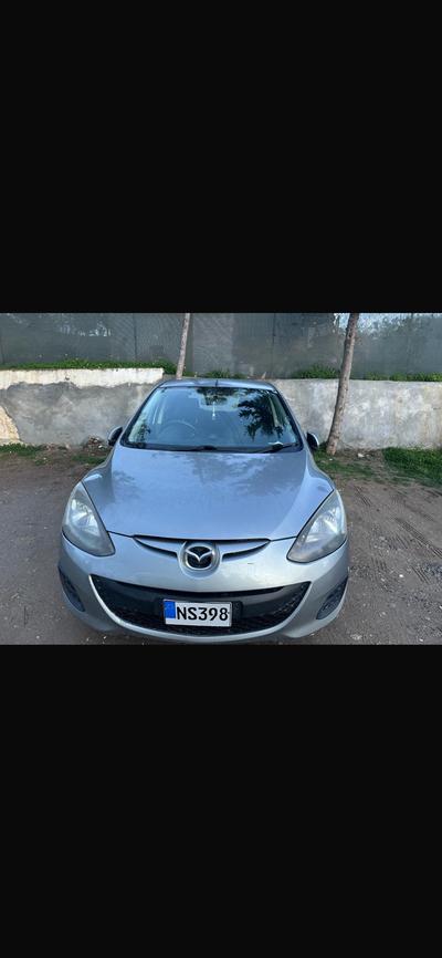 Mazda Demio — 4