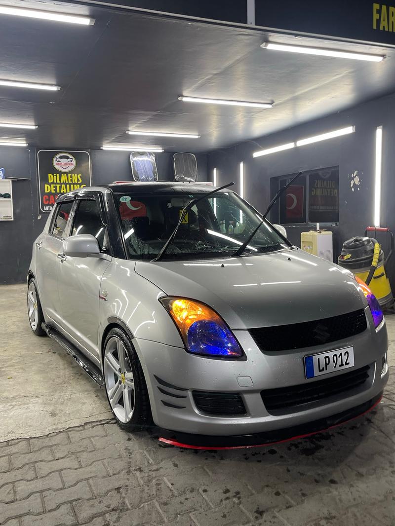 Suzuki Swift — 1/10