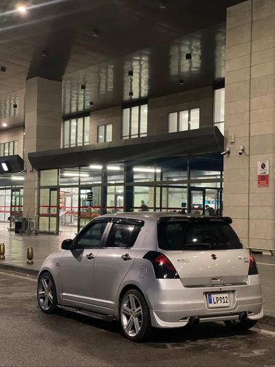 Suzuki Swift — 4
