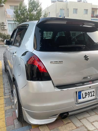 Suzuki Swift — 8