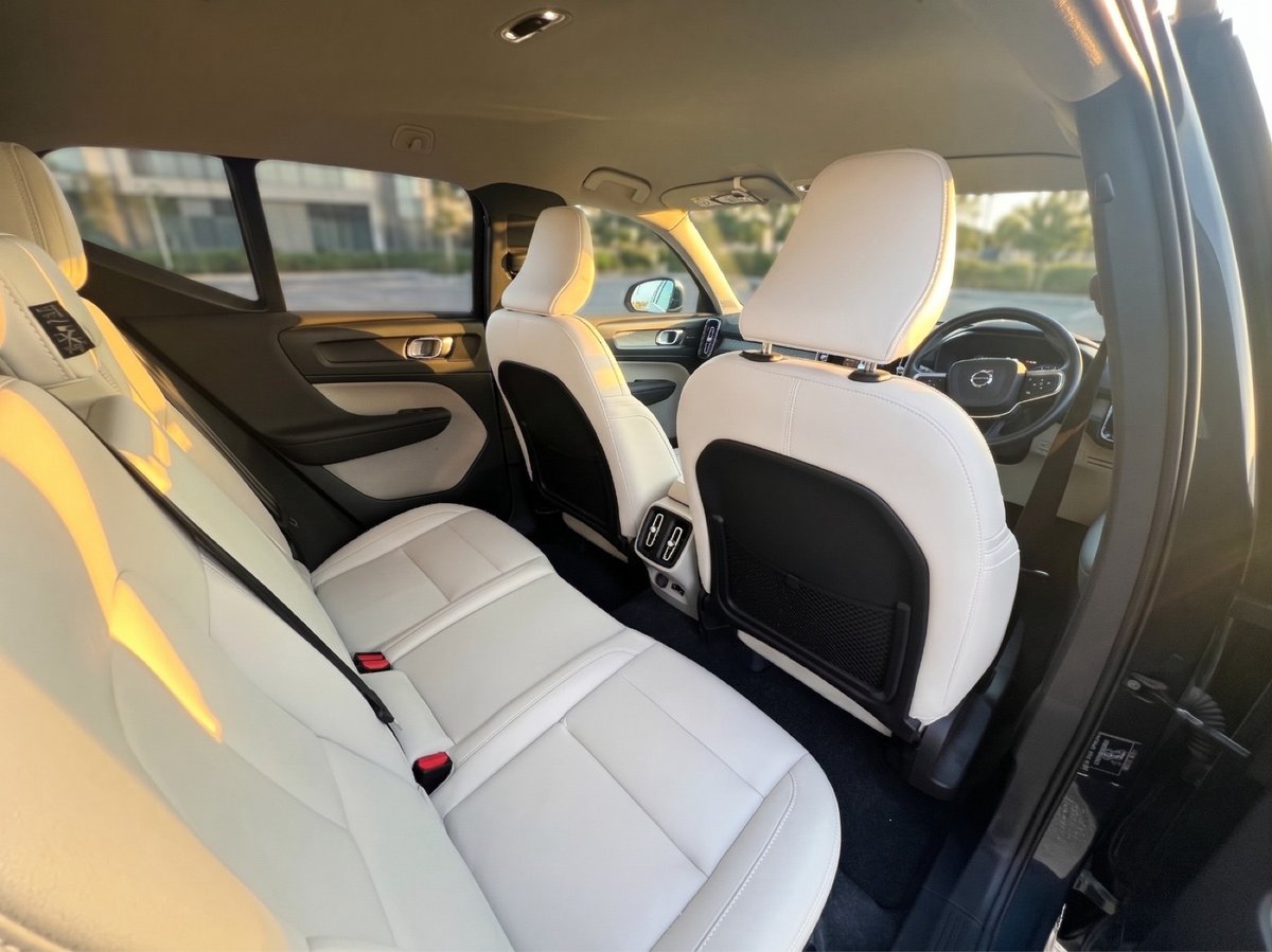 2021 Volvo XC40 8