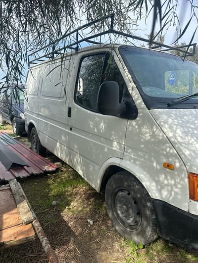 Ford Transit — 3