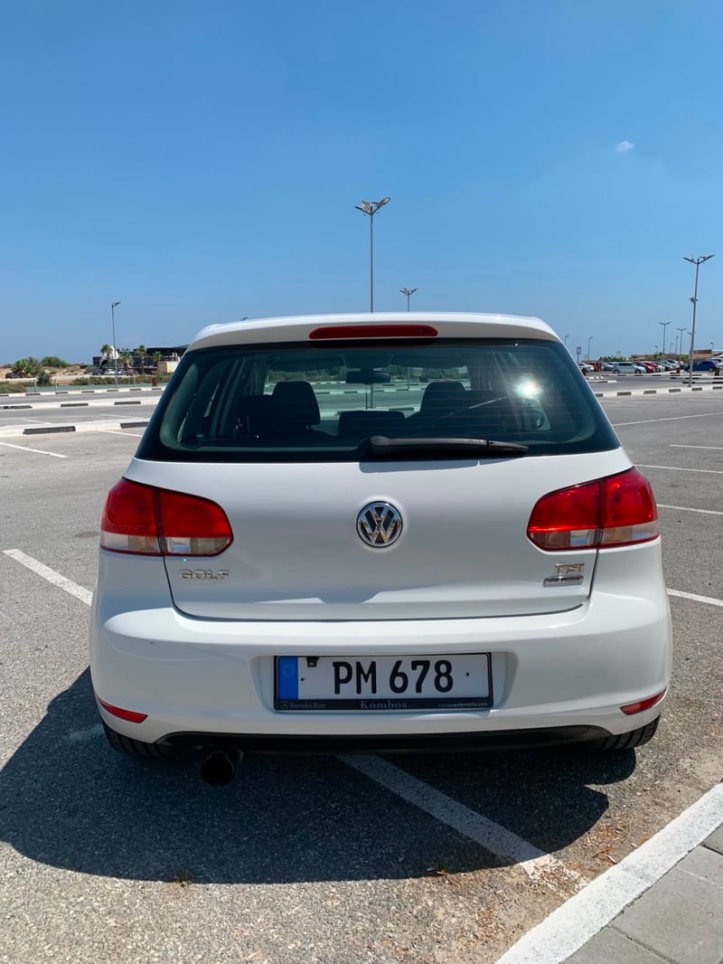 Volkswagen Golf — 5