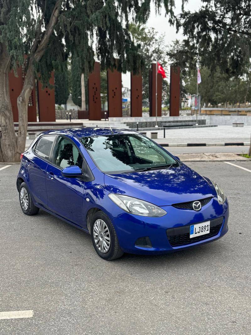 Mazda Demio  — 1/9