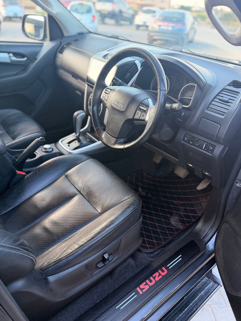 Isuzu D-MAX — 7