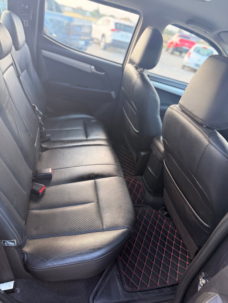 Isuzu D-MAX — 9