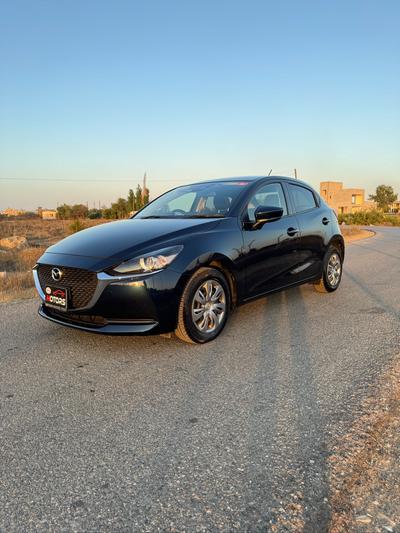 Mazda 2 — 3