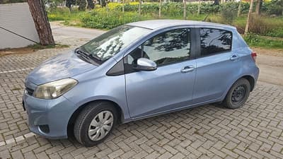 Toyota Vitz — 4
