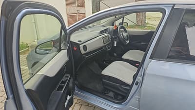 Toyota Vitz — 6