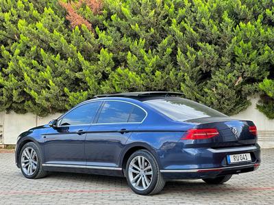 Volkswagen Passat — 4