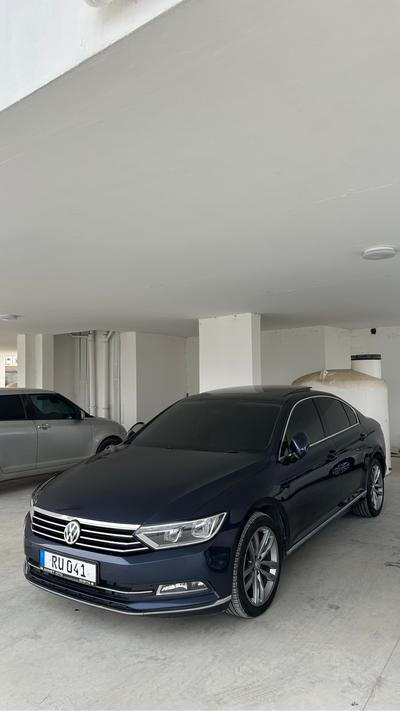 Volkswagen Passat — 5