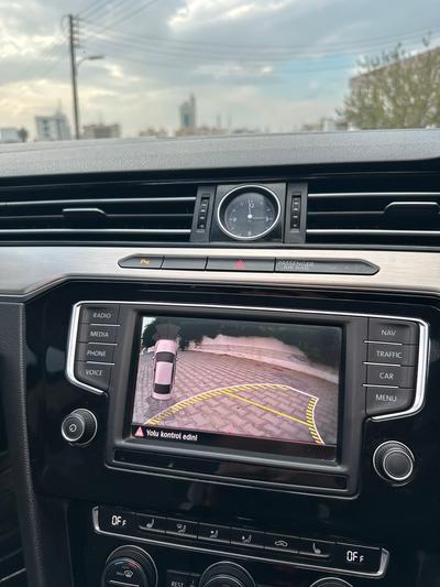 Volkswagen Passat — 7