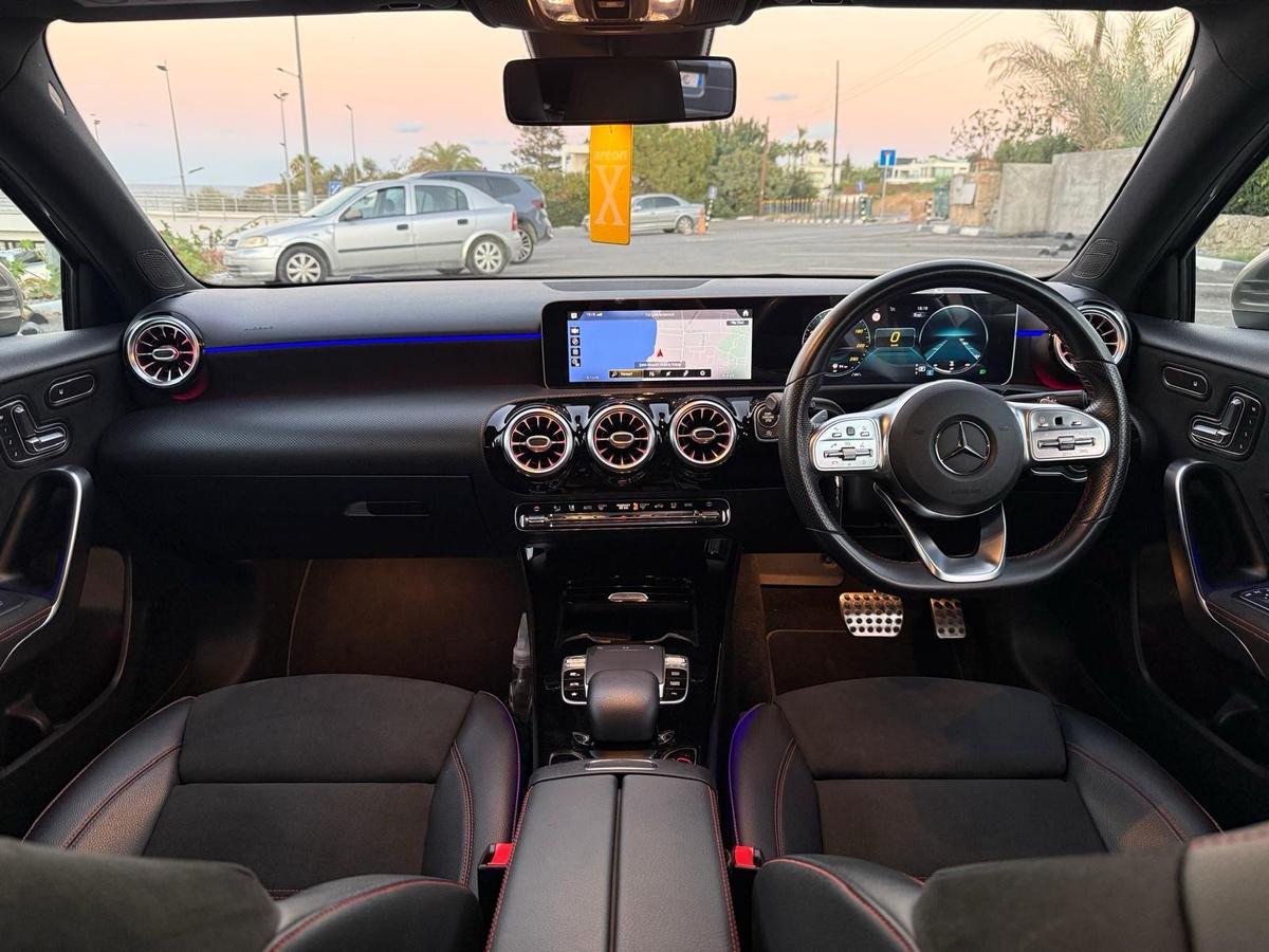 2020 Mercedes-Benz A 180 3