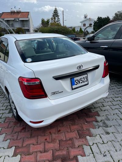 Toyota Corolla Axio — 3