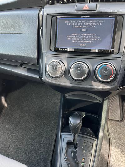 Toyota Corolla Axio — 8