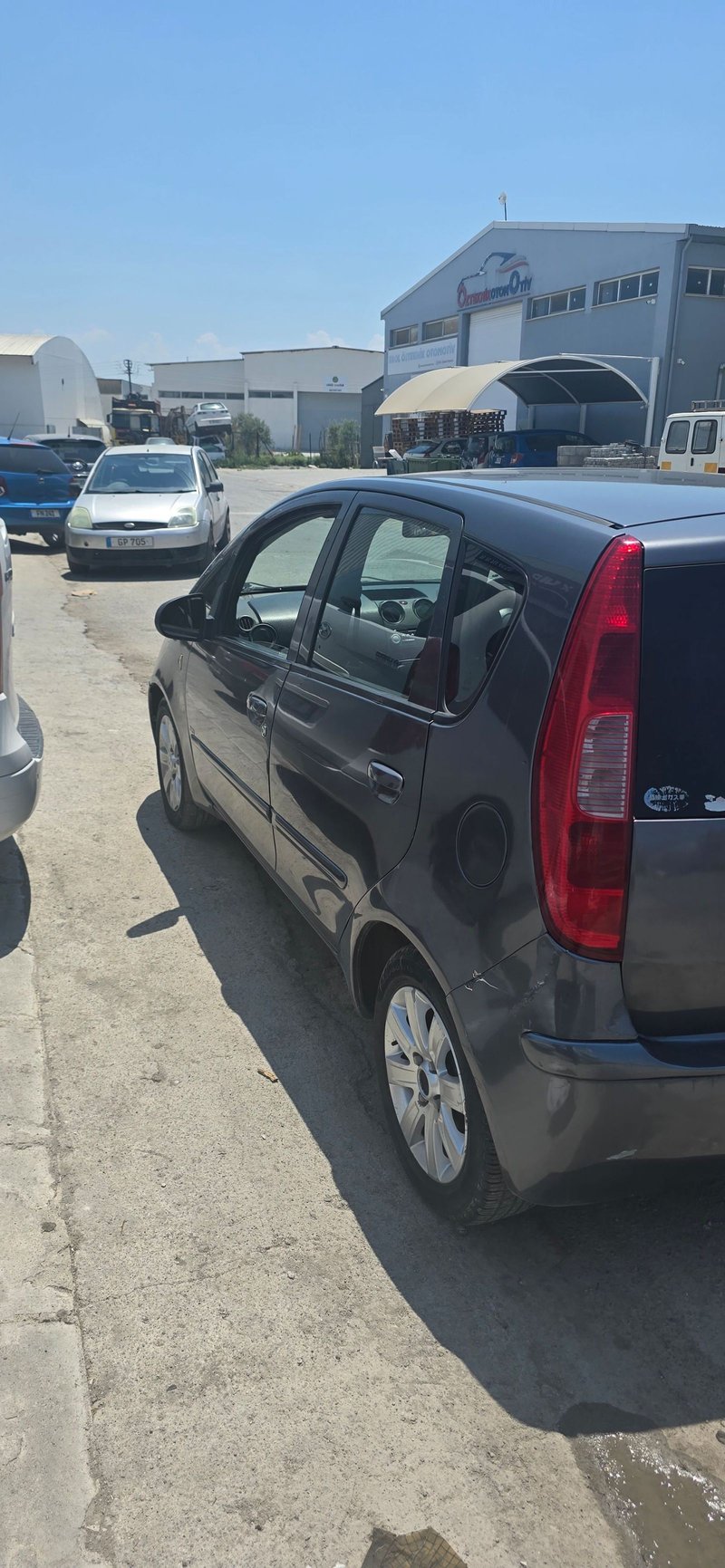 Mitsubishi Colt — 3
