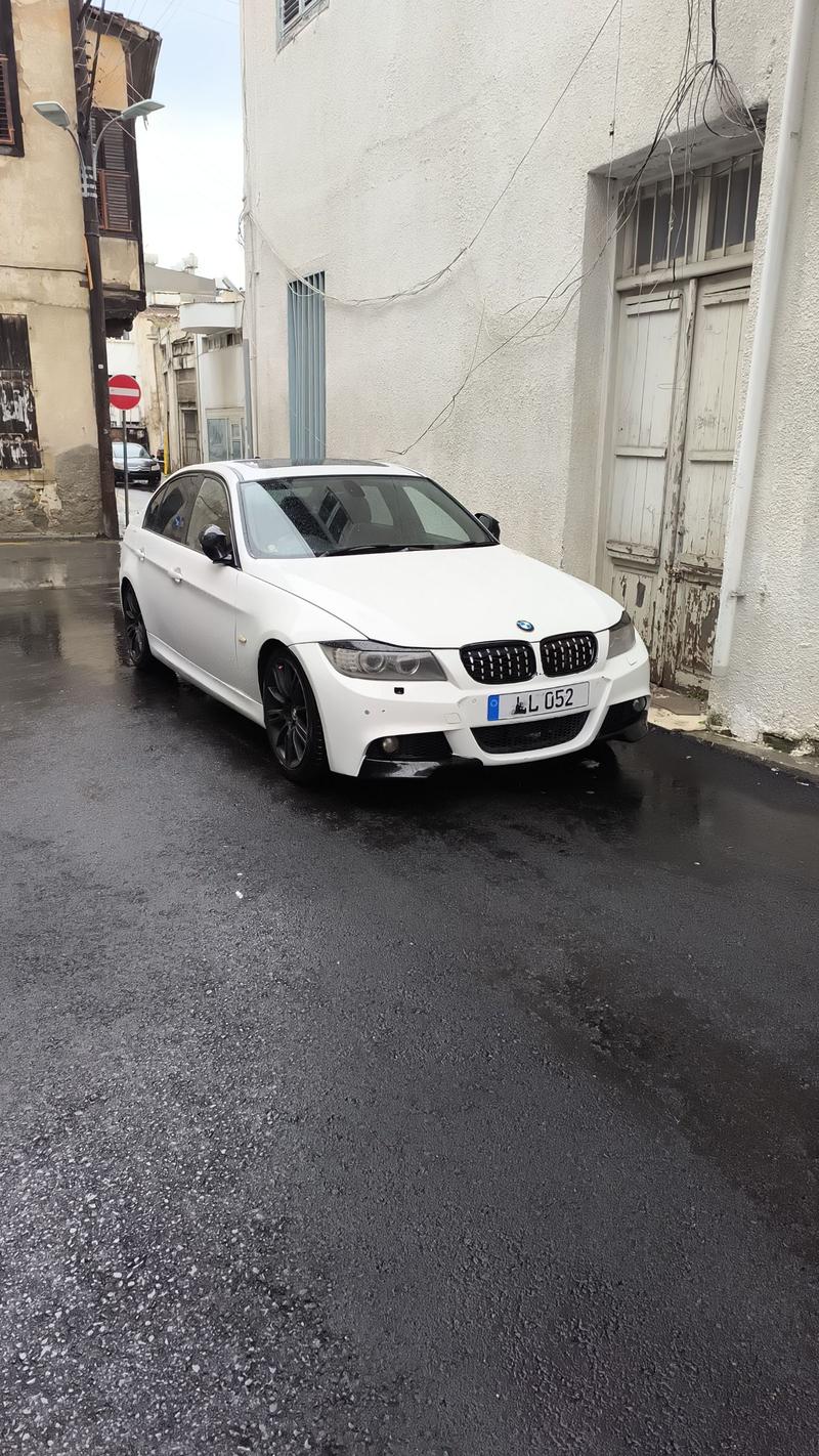 BMW 320i — 1/10
