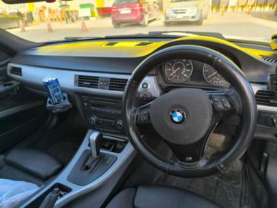 BMW 320i — 6
