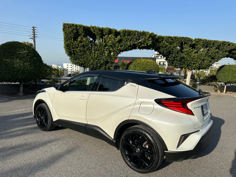 Toyota C-HR — 4