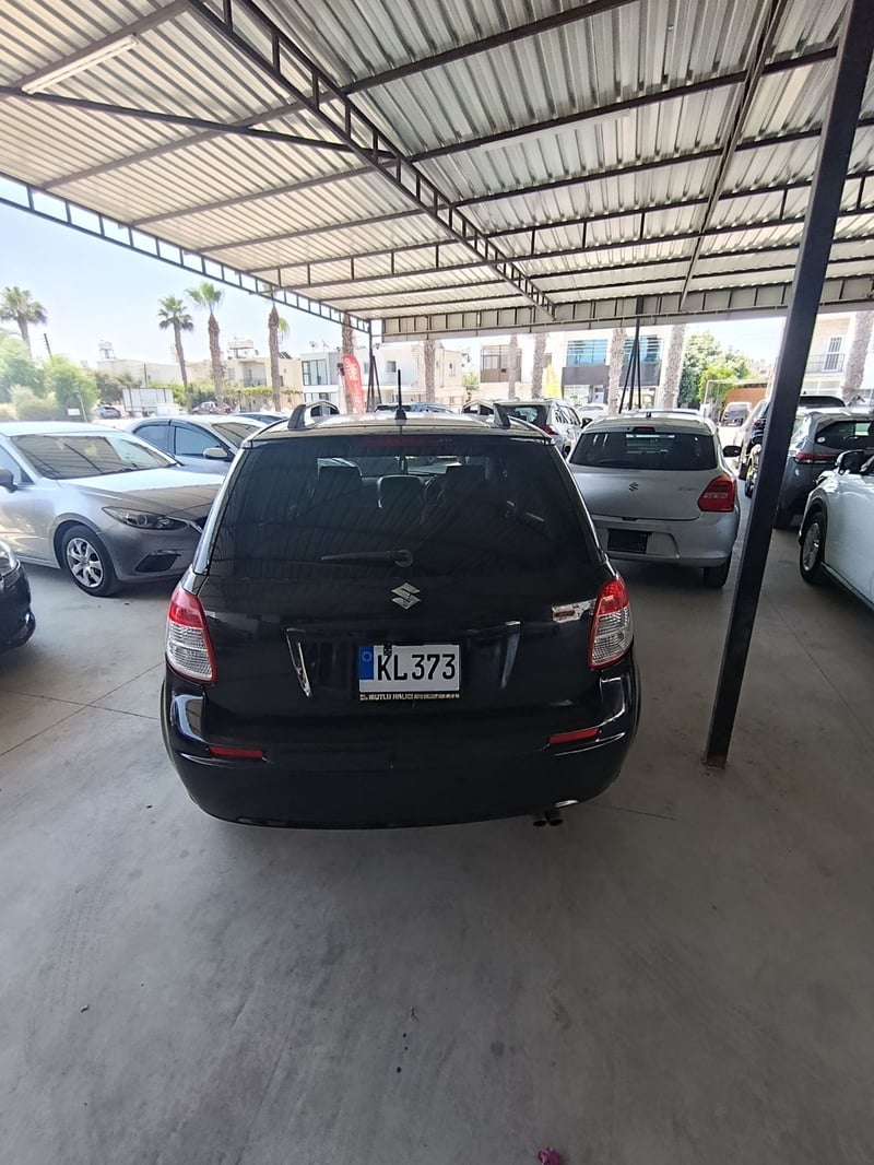 Suzuki SX4 — 4