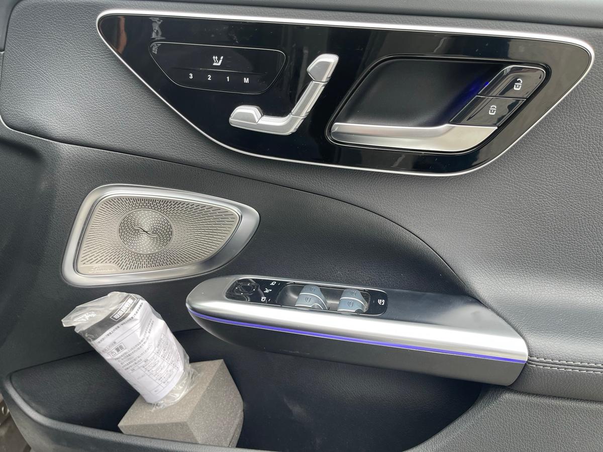 2022 Mercedes-Benz C 220d 9