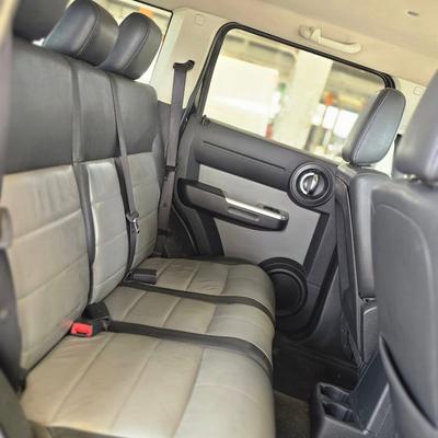 Dodge Nitro — 8