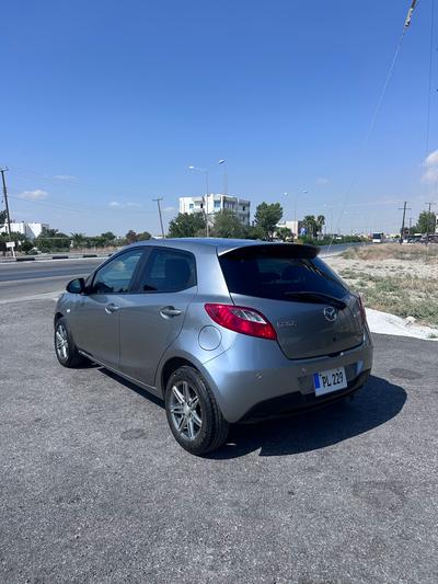 Mazda Demio — 2