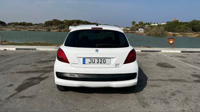 Peugeot 207 — 4