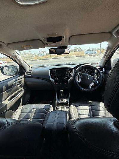 Mitsubishi L200 — 2