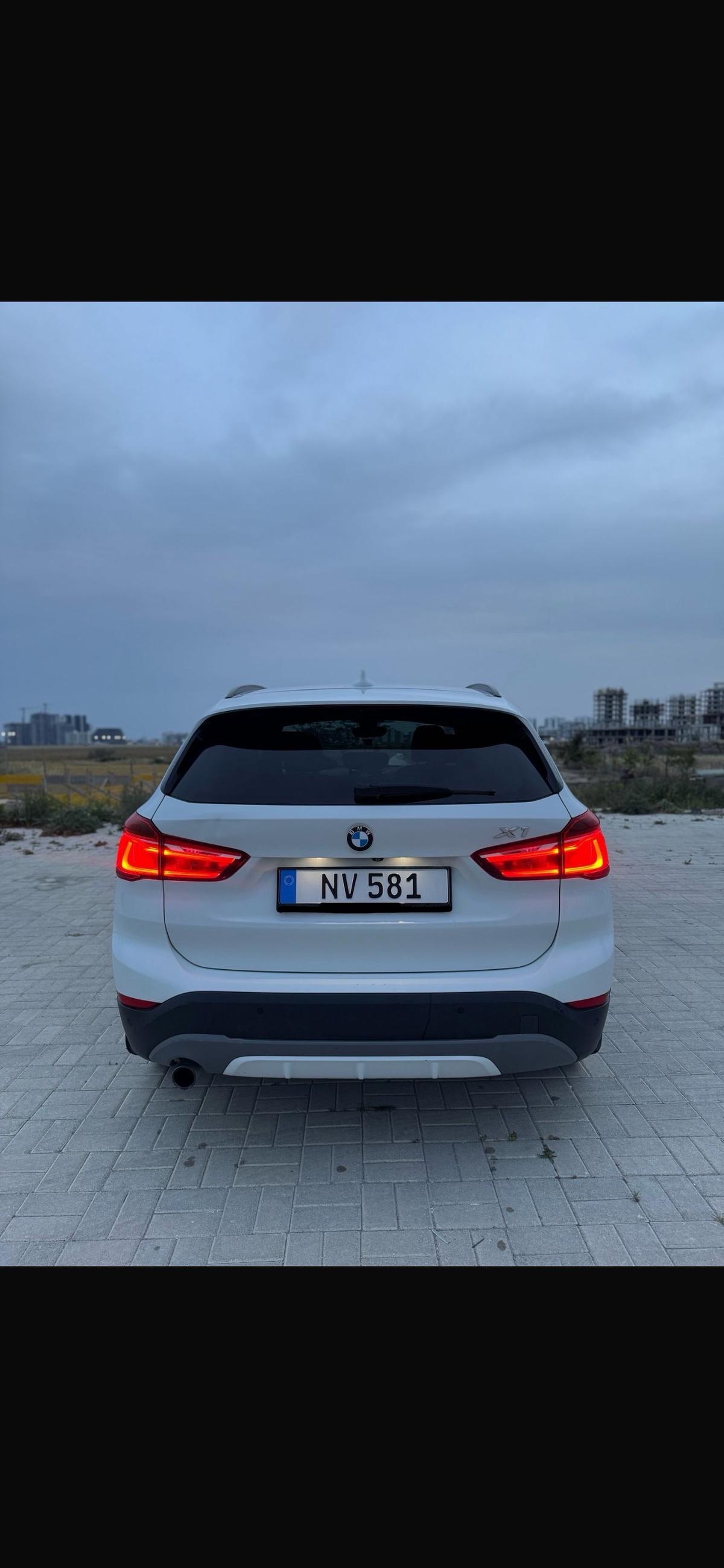 2016 BMW X1 10