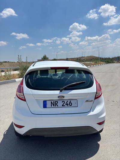 Ford Fiesta — 3