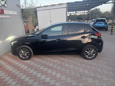 Mazda Demio — 8