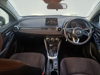 Mazda Demio — 10
