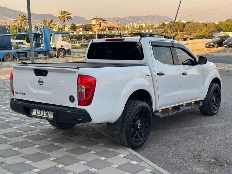 Nissan Navara — 4