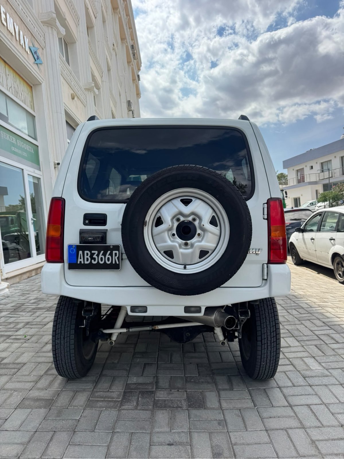 1999 Suzuki Jimny 4