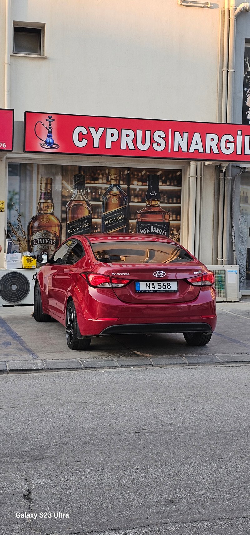 Hyundai Elantra — 1