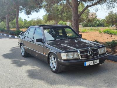 Mercedes-Benz 190 E — 1