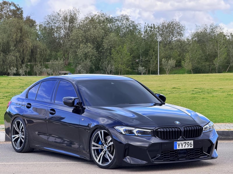 BMW 330e — 1