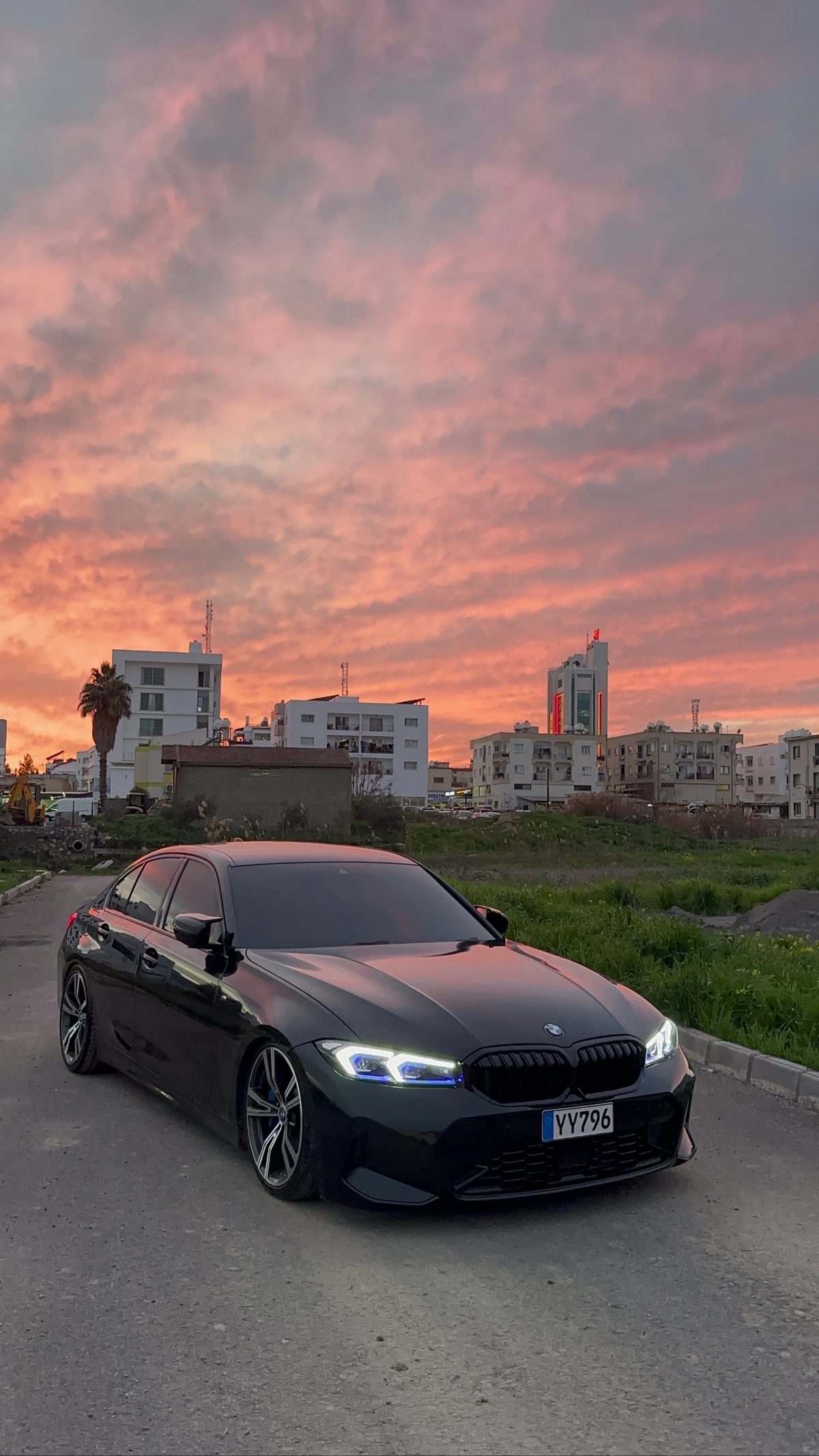 2020 BMW 330e 5