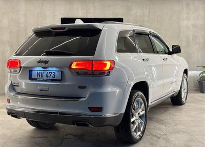 Jeep Cherokee Summit — 2
