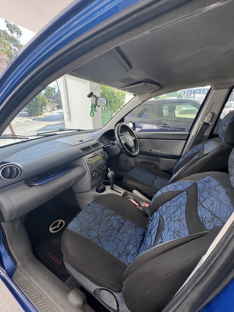 Mazda Demio — 5