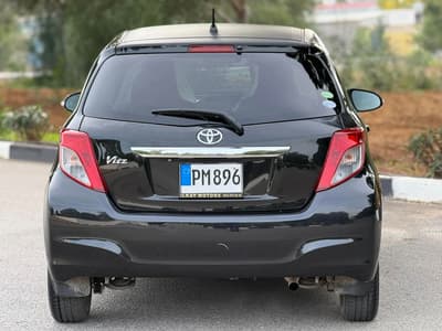 Toyota Vitz — 5
