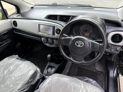 Toyota Vitz — 6