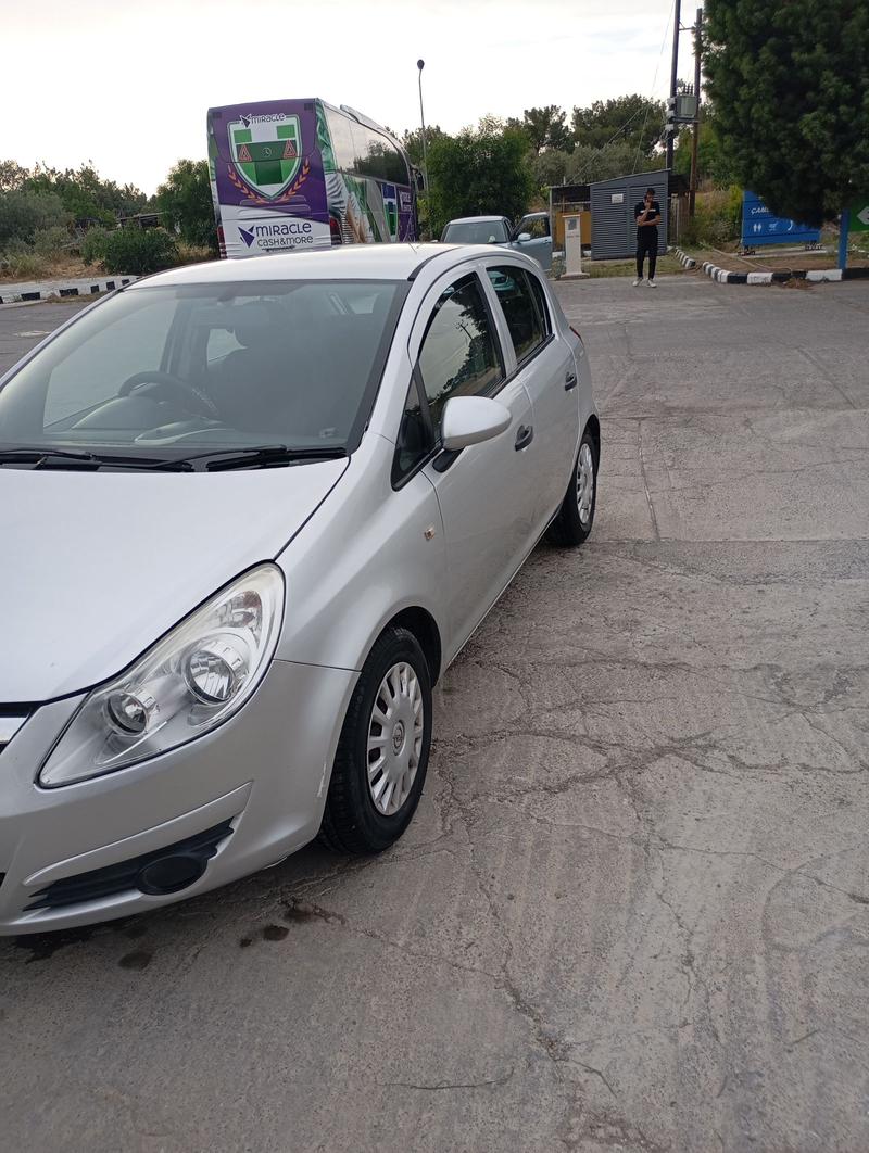 Opel Corsa — 1/8
