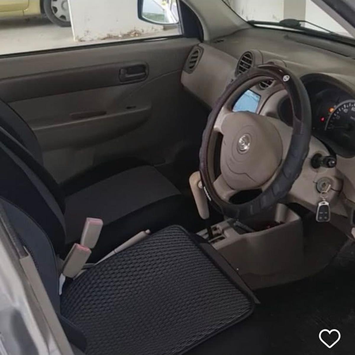 2010 Nissan Pino 6