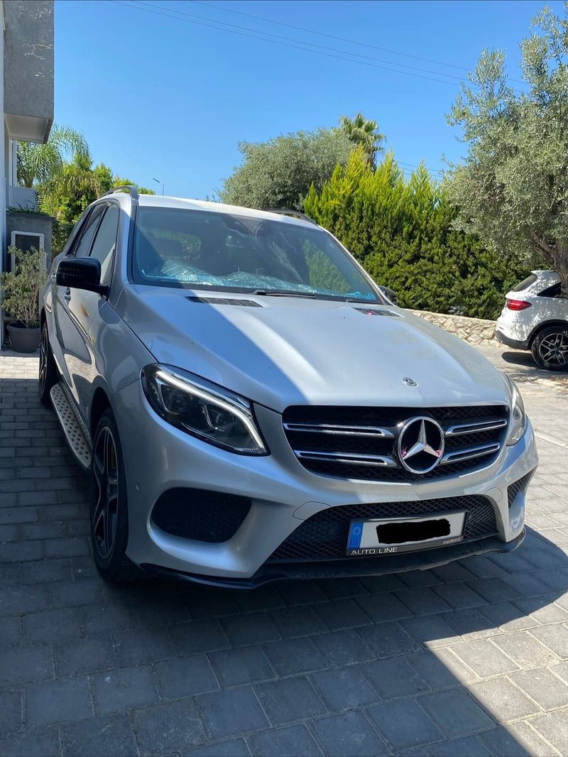 Mercedes-Benz GLE 250d — 1/9